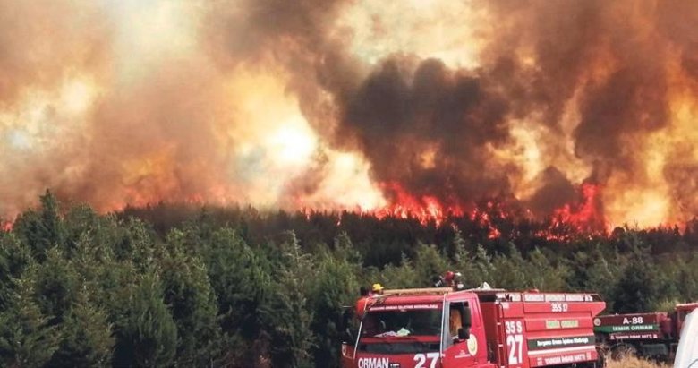 İzmir, Çanakkale ve Kütahya’da yangınlar kontrol altına alındı