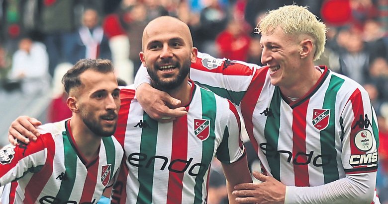 Kaf-Kaf yarışı bırakmıyor