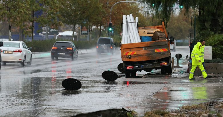 İzmir’de şiddetli yağışa karşı ilginç önlem