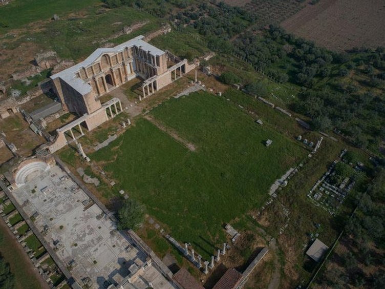 Antik kent Sardes’te büyük depremin izine rastlandı