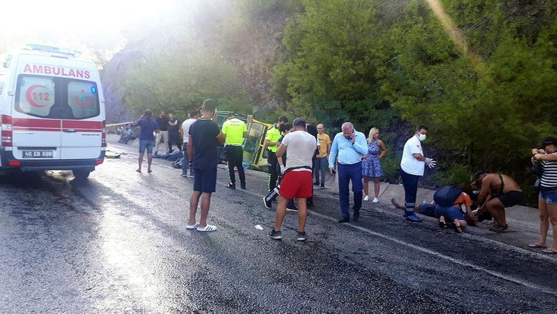 Marmaris’te can pazarı! Turistleri taşıyan safari aracı devrildi