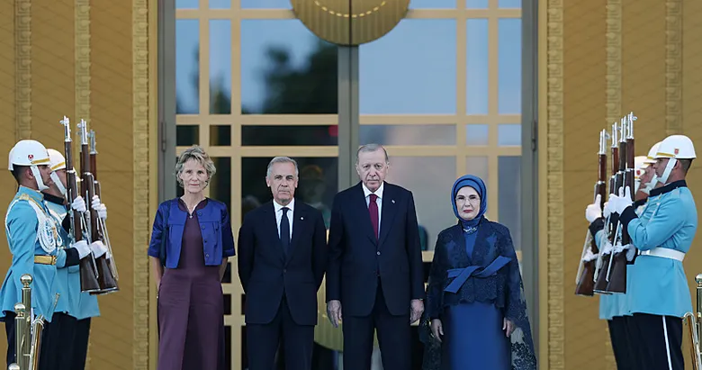 Kanada ve Finlandiya liderlerini kabul etti