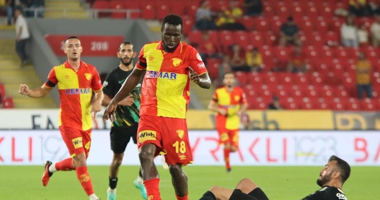 Göz-Göz’de Diouf şoku