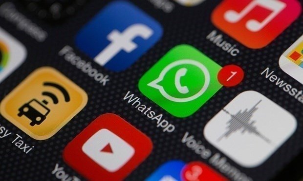 Instagram hikayeler ve WhatsApp birleşiyor