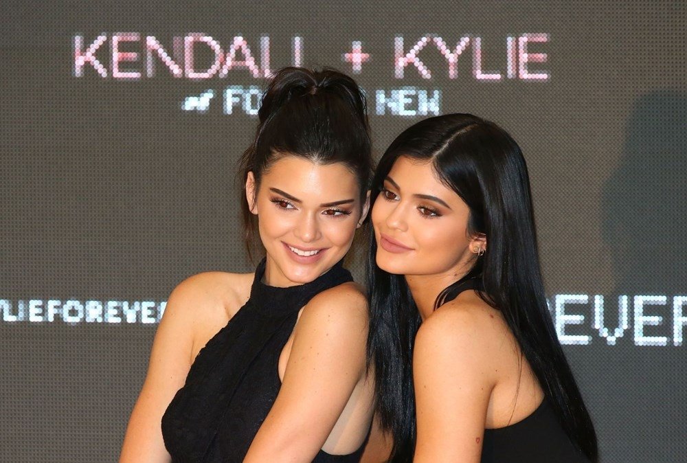 Kylie Jenner ve Kendall Jenner’ın beklenen koleksiyonu! Çıkış tarihi belli oldu