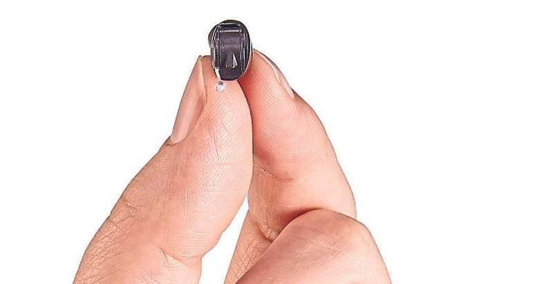 22 yılda 350 bin kişiye ses verdi