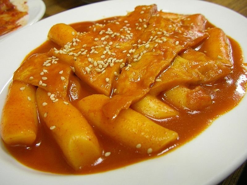 Kore’nin yöresel lezzeti Tteokbokki nedir? Nasıl yapılır?