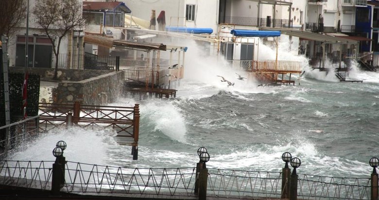 Muğla kıyılarında şiddetli fırtına uyarısı