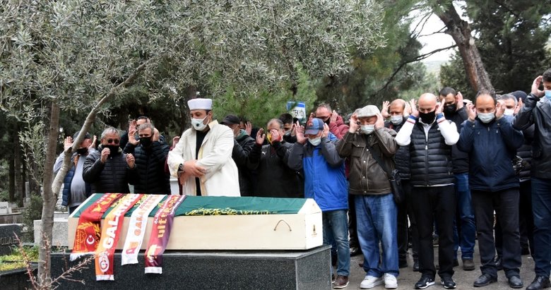 Erhan Önal İzmir’de son yolculuğuna uğurlandı