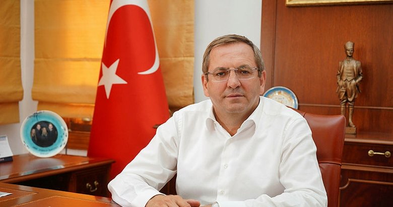 Ayvalık Belediye Başkanı Mesut Ergin, partisinden istifa etti