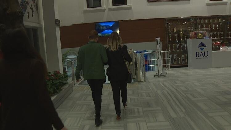 Gülçin Ergül’den ödül töreninde duygulandıran konuşma!