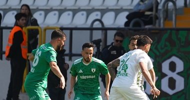 Muğla evinde takıldı