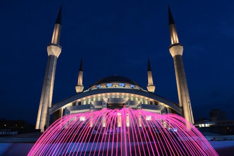 Bugün kandil mi? Bugün ne kandili var? 27 Şubat Pazar Miraç Kandili bugün mü?