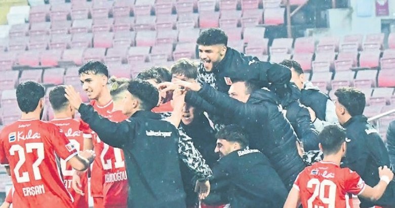 Balıkesirspor: 3 Uşakspor: 1