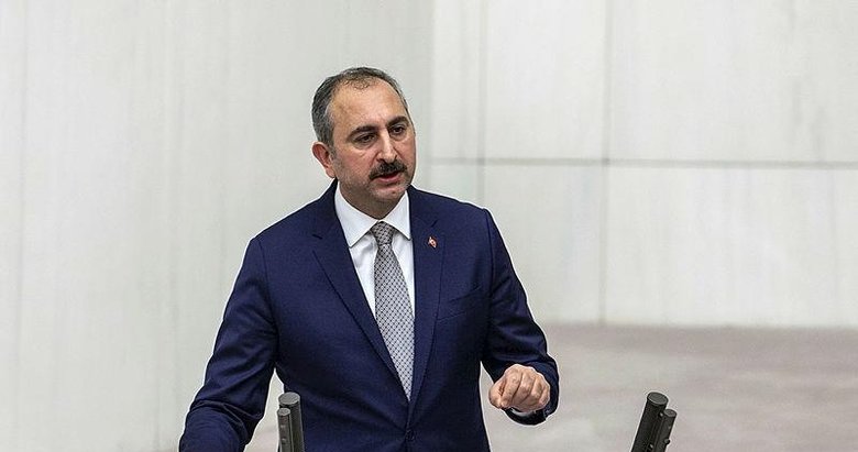 Bakan Gül’den ABD Senatosu’nun skandal sözde ’Ermeni soykırımı’ kararına sert tepki geldi