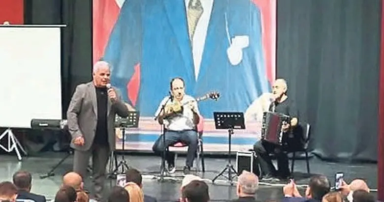 İzmir’de İki Devlet Tek Zafer etkinliği düzenlendi