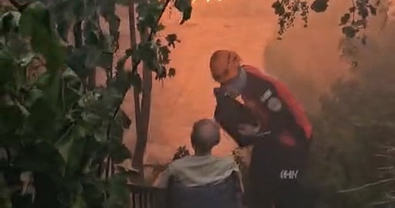 İzmir’deki yangından duygu dolu görüntüler