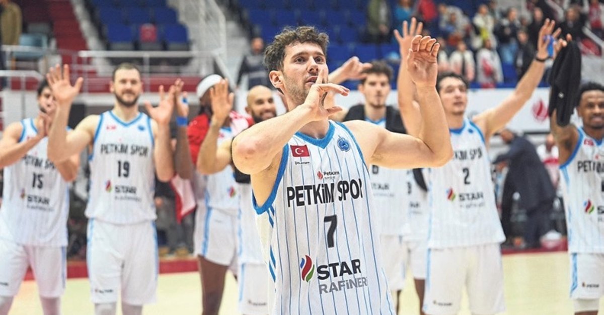 Aliağa Petkim liderlik aşkına