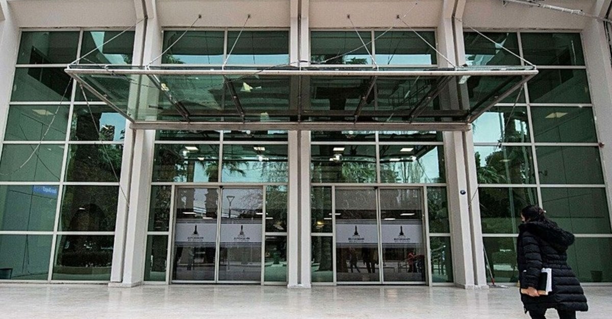 İZBETON'a operasyon: Çok sayıda gözaltı