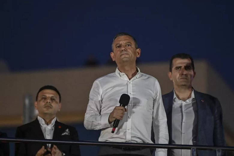 CHP Genel Başkanı Özel hakkında peş peşe soruşturma