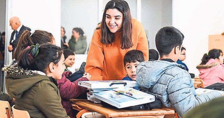 Depremzede öğrencilere eğitim yardımı sürecek