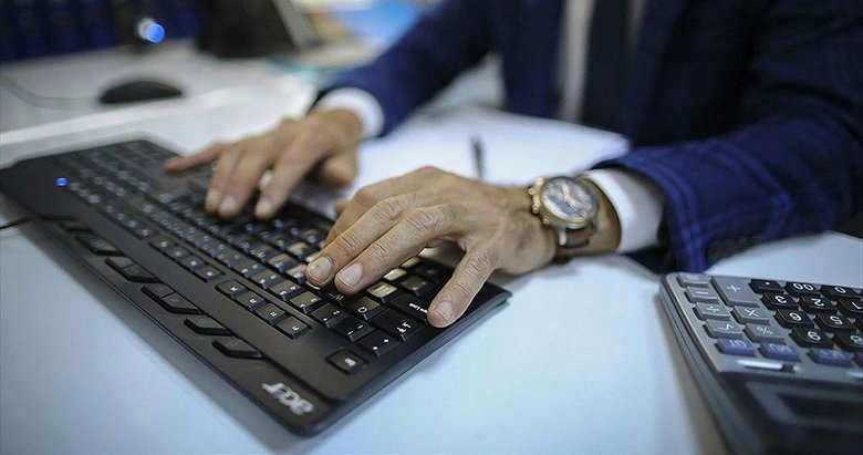 Memurların kravat takma zorunluluğu yeniden başladı