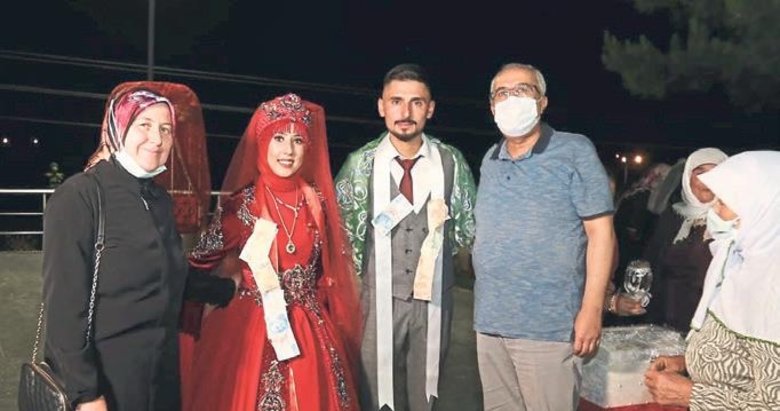 Pandemiden sonraki ilk kına gecesi