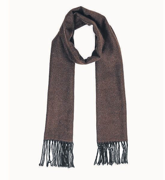 Kış modasının yıldız parçası ince atkılar