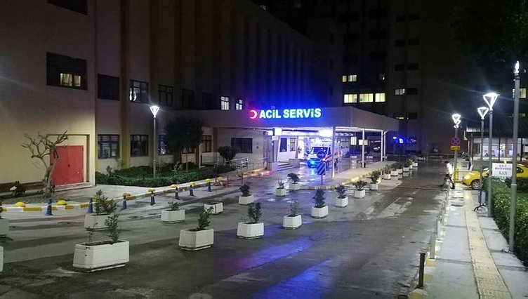 Arnavutluk’taki depremde yaralandı ambulans uçakla İzmir’e getirildi