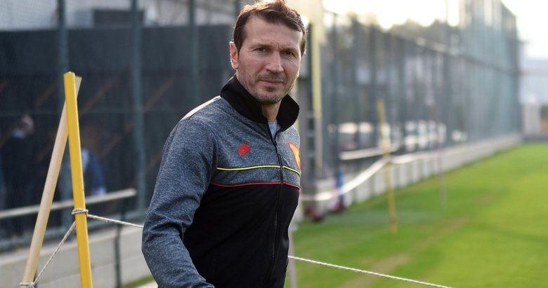 Göztepe teknik direktörü Bayram Bektaş istifa etti