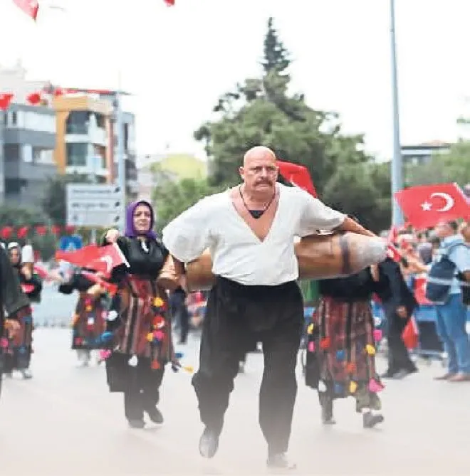 Kurtuluşun 104. yılında kültür şöleni