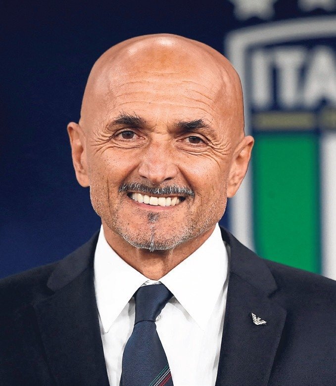 Fenerbahçe’de aday trafiği