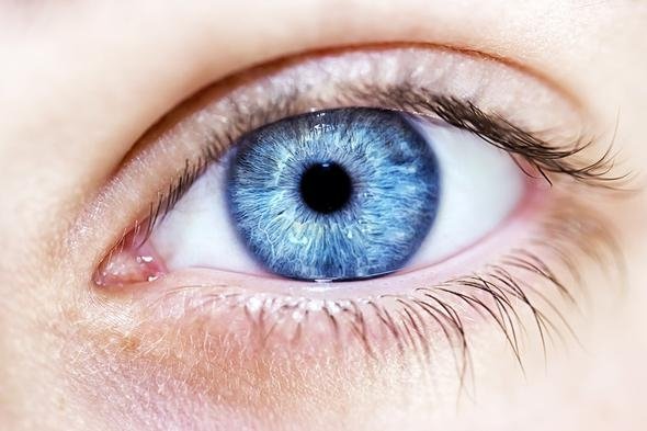 Mavi gözlü insanlar hakkında bilmeniz gerekenler