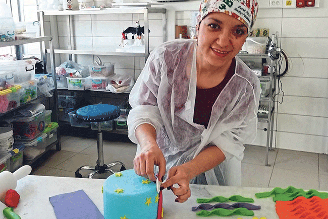 Şeker hamurlu pasta yapmayan kalmasın!