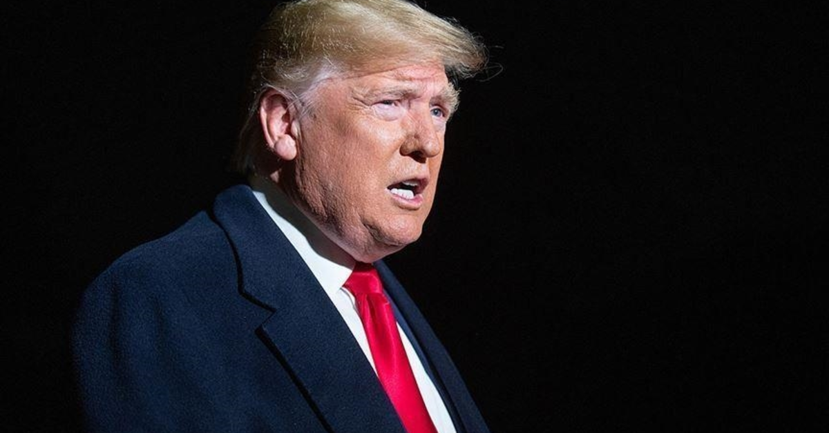 Trump’a silahlı saldırı girisimi