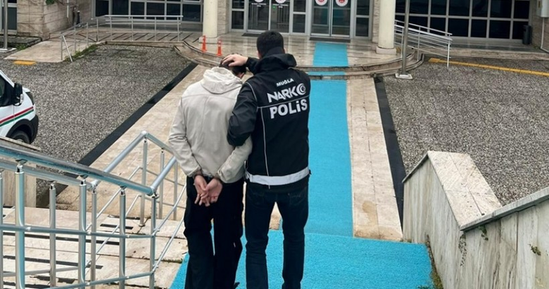 Muğla’da firari hükümlü uyuşturucu satmaktan tutuklandı