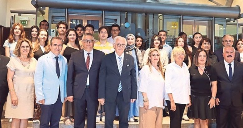 Yeni ticaret elçileri İzmir’de yetişiyor