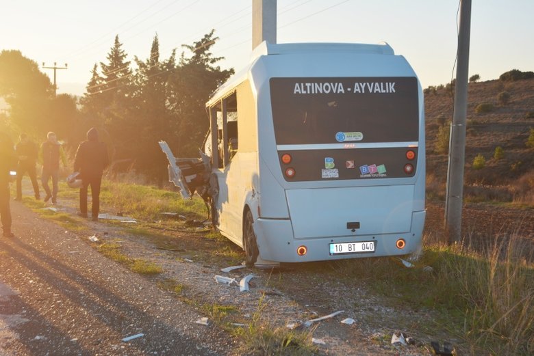 Ayvalık’ta bozuk yol ve güneş kazaya neden oldu