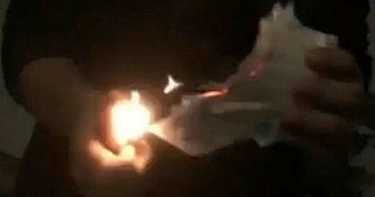 İzmir’de Kur’an-ı Kerim’i yırtarak sosyal medyada dalga geçen şahıslar tutuklandı