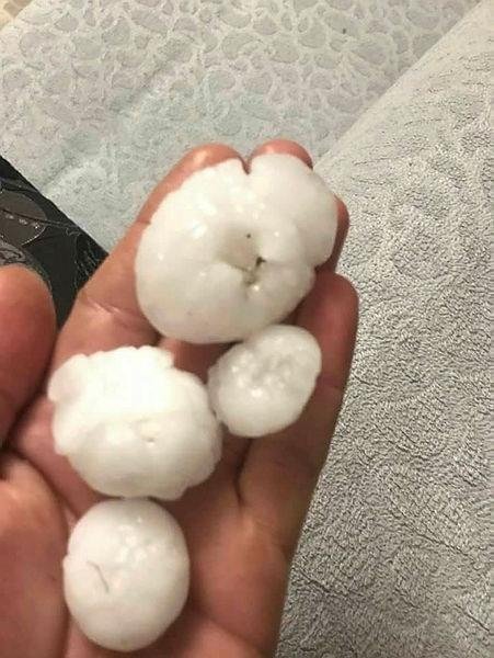 Çeşme’yi hortum diğer ilçeleri dolu vurdu