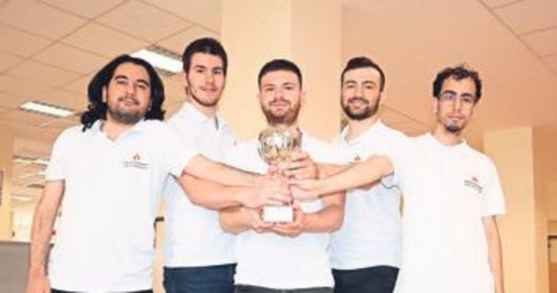 İEÜ’lü satranççılar Türkiye ikincisi oldu