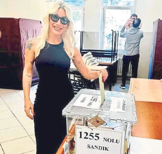 Ünlüler sandığa koştu!