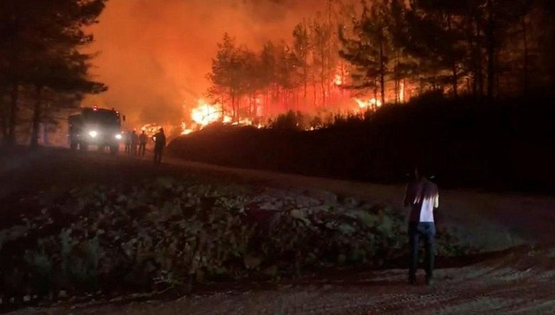 Marmaris’teki yangın 19 saat sonra kontrol altında