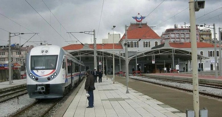 Basmane Tren Garı’nda seferler yeniden başlıyor