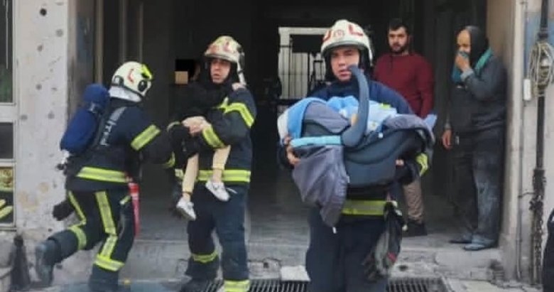 Denizli’de korku dolu anlar! Ev olarak kullanılan iş hanında çıkan yangın: 17’si çocuk 21 kişi kurtarıldı