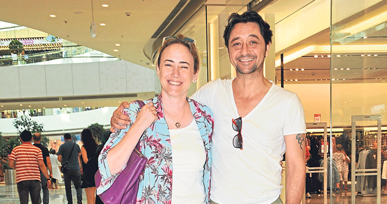 Sessiz sedasız evlenmişler