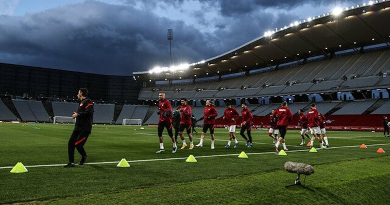 Son dakika: Türkiye-Letonya maçı seyircisiz oynanacak