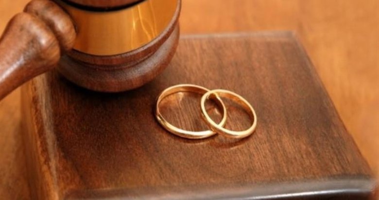 Aldatan eşini takip edip gizli görüntülerini çeken kadına mahkemeden şok