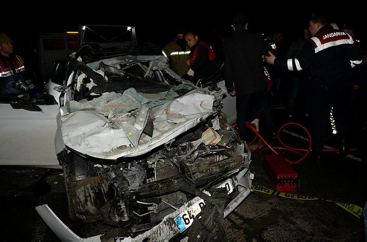 Uşak’ta feci kaza! 2 kişi hayatını kaybetti