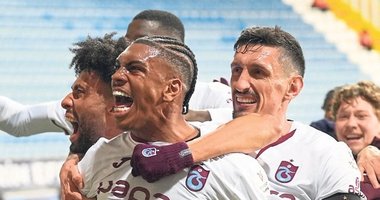 Trabzonspor evinde Başakşehir önünde
